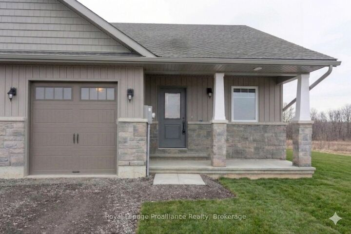 Property Photo:  123 Farrington Crescent  ON K0K 2T0 