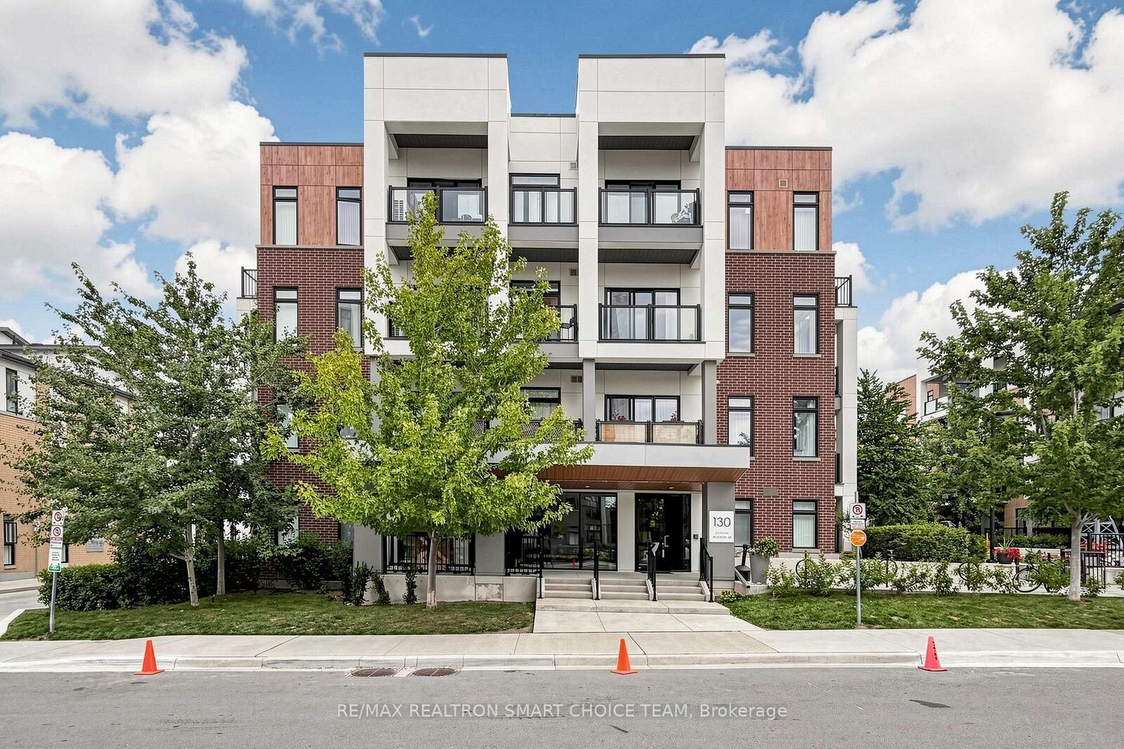Property Photo: 130 Canon Jackson Drive 108 ON M5M 0B7