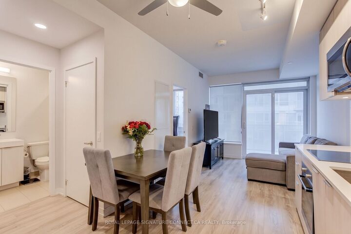Property Photo: 20 Tubman Avenue 517 ON M5A 0M5