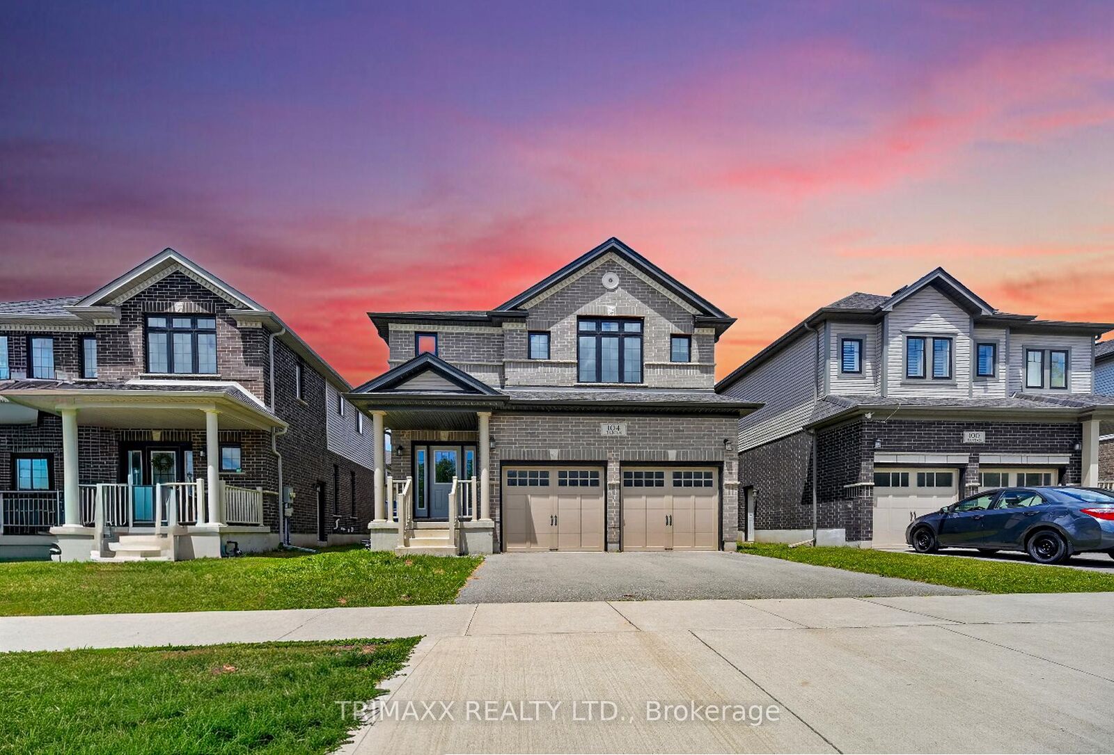 Property Photo:  104 Tartan Avenue  ON N2R 1R7 