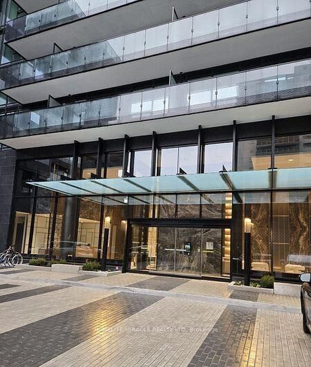 Property Photo:  117 Broadway Avenue 2610  ON M4P 1V3 