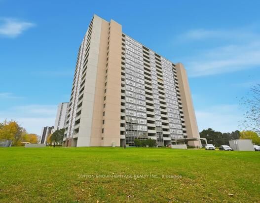 Property Photo:  3380 Eglinton Avenue E Ph07  ON M1J 3L6 