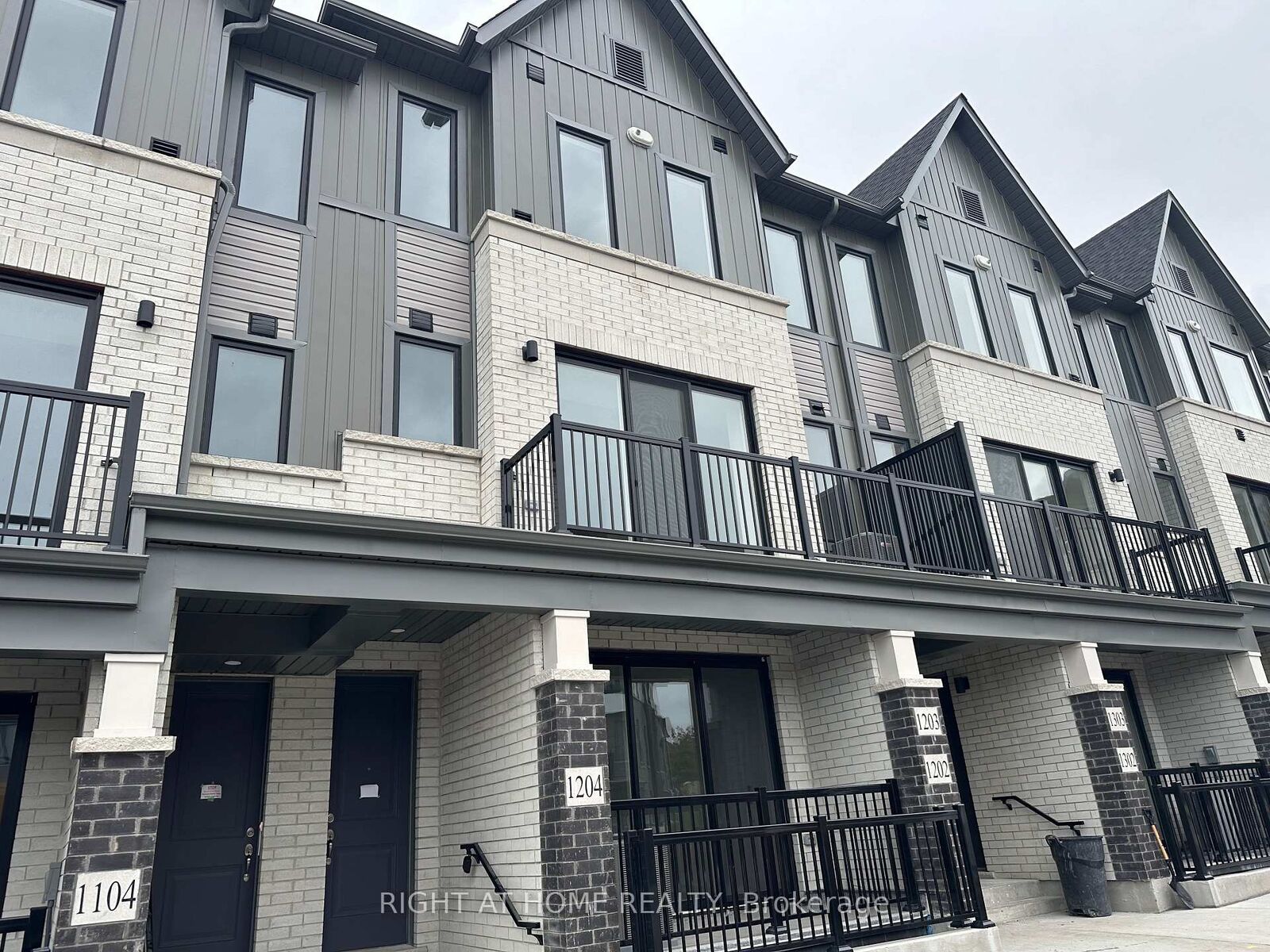 Property Photo:  160 Densmore Road 1204  ON K9A 4J9 