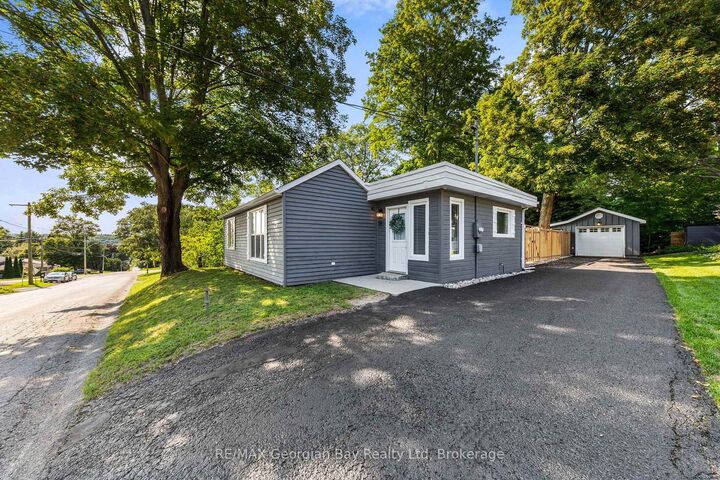 Property Photo:  59 Broad Street  ON L9M 1G4 