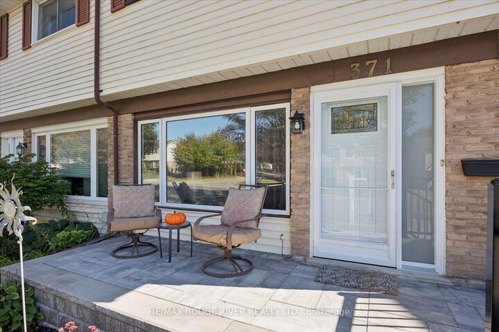 Property Photo: 371 Ormond Drive ON L1K 1J3