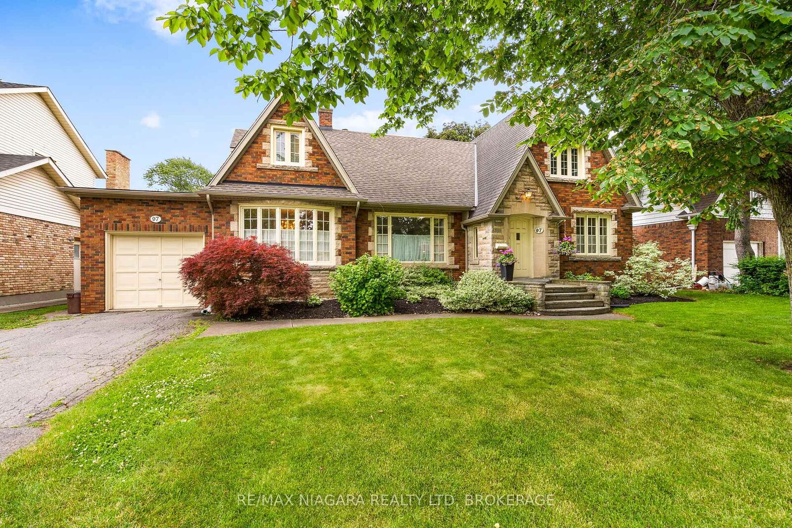 Property Photo: 97 Glenridge Avenue ON L2R 4X4