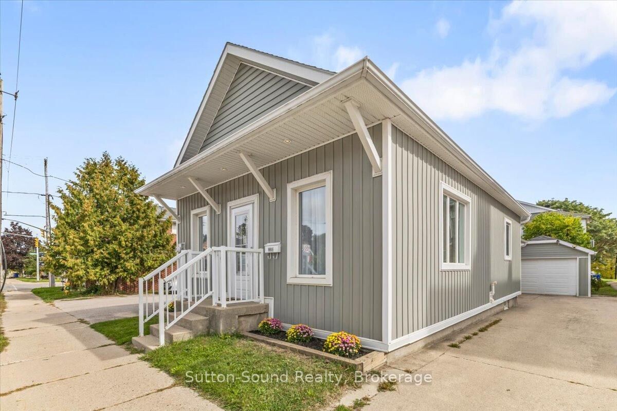 Property Photo:  885 2nd Avenue W  ON N4K 4M6 