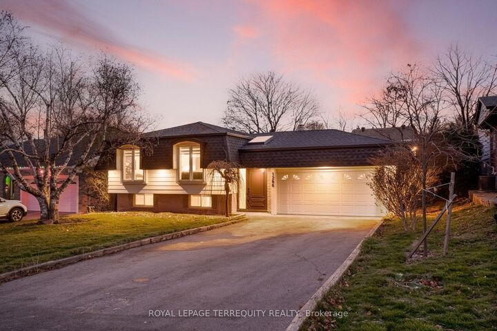 Property Photo:  1280 Hart Crescent  ON L6H 2M5 