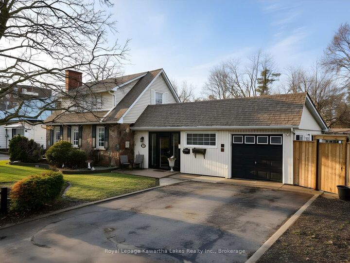 Property Photo:  114 Colborne Street W  ON K9V 3T5 