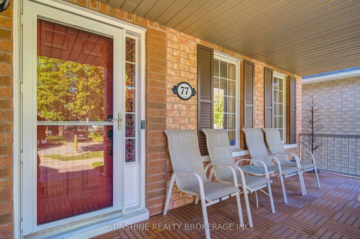Property Photo:  77 Sunburst Crescent  ON L6E 1E3 