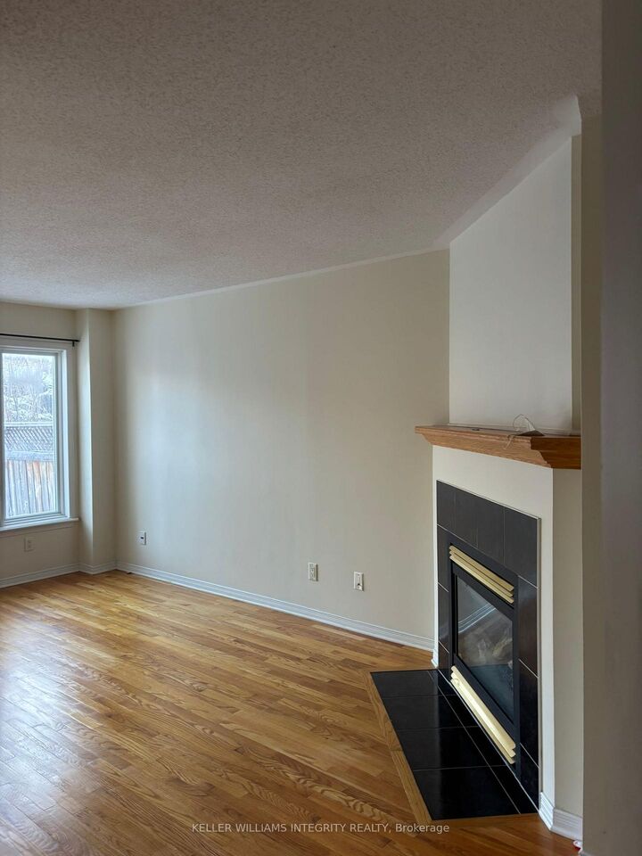 Property Photo:  150 Blackdome Crescent  ON K2T 1A7 