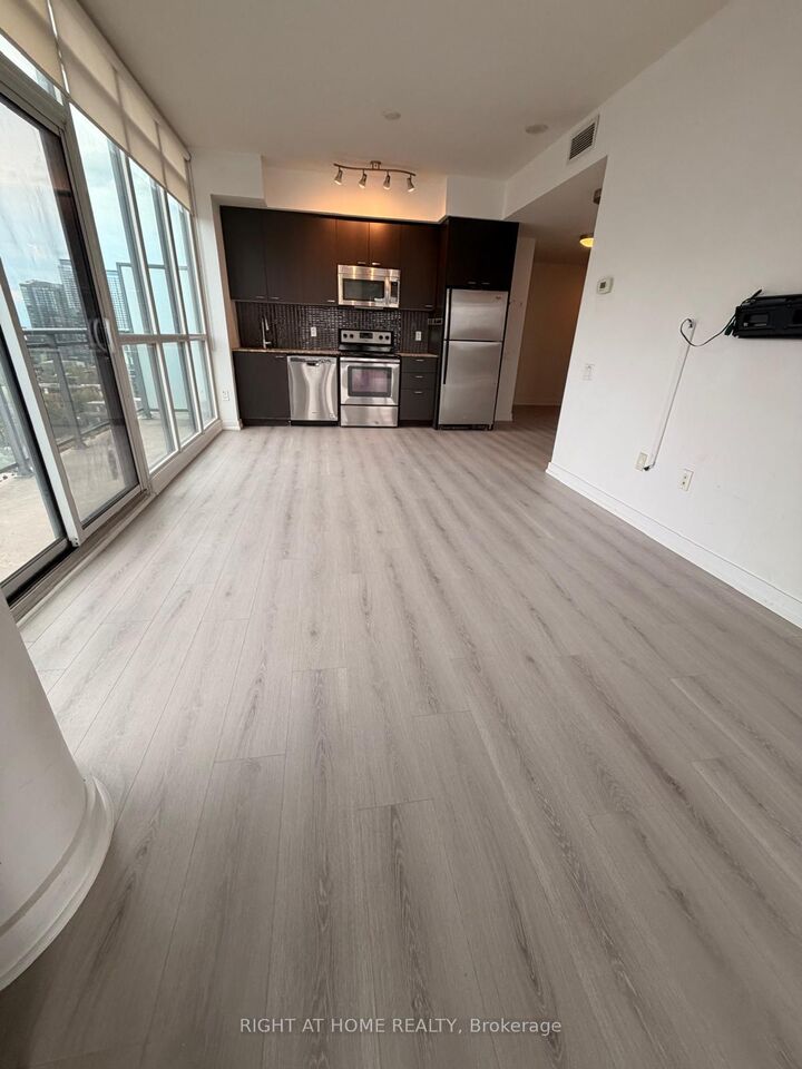 Property Photo:  78 Tecumseth Street 1609  ON M5V 0A9 