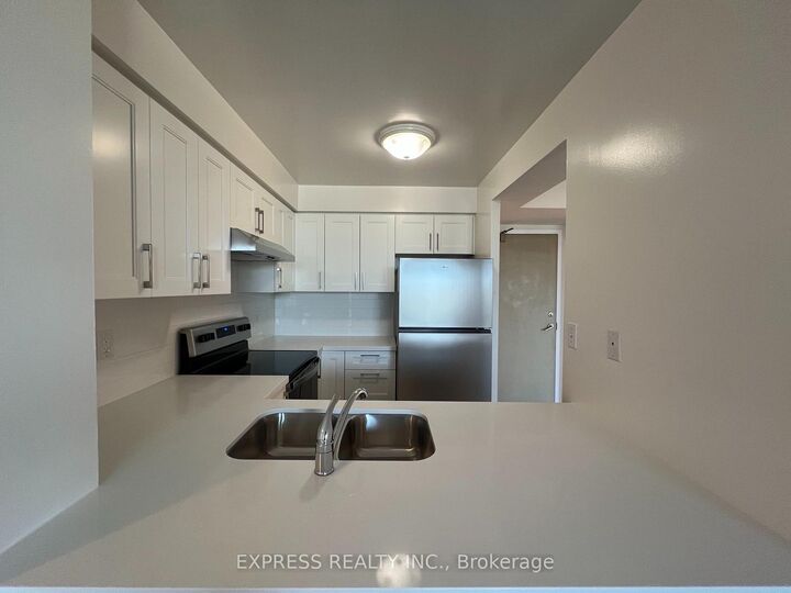 Property Photo:  942 Yonge Street 1214  ON M4W 3S8 