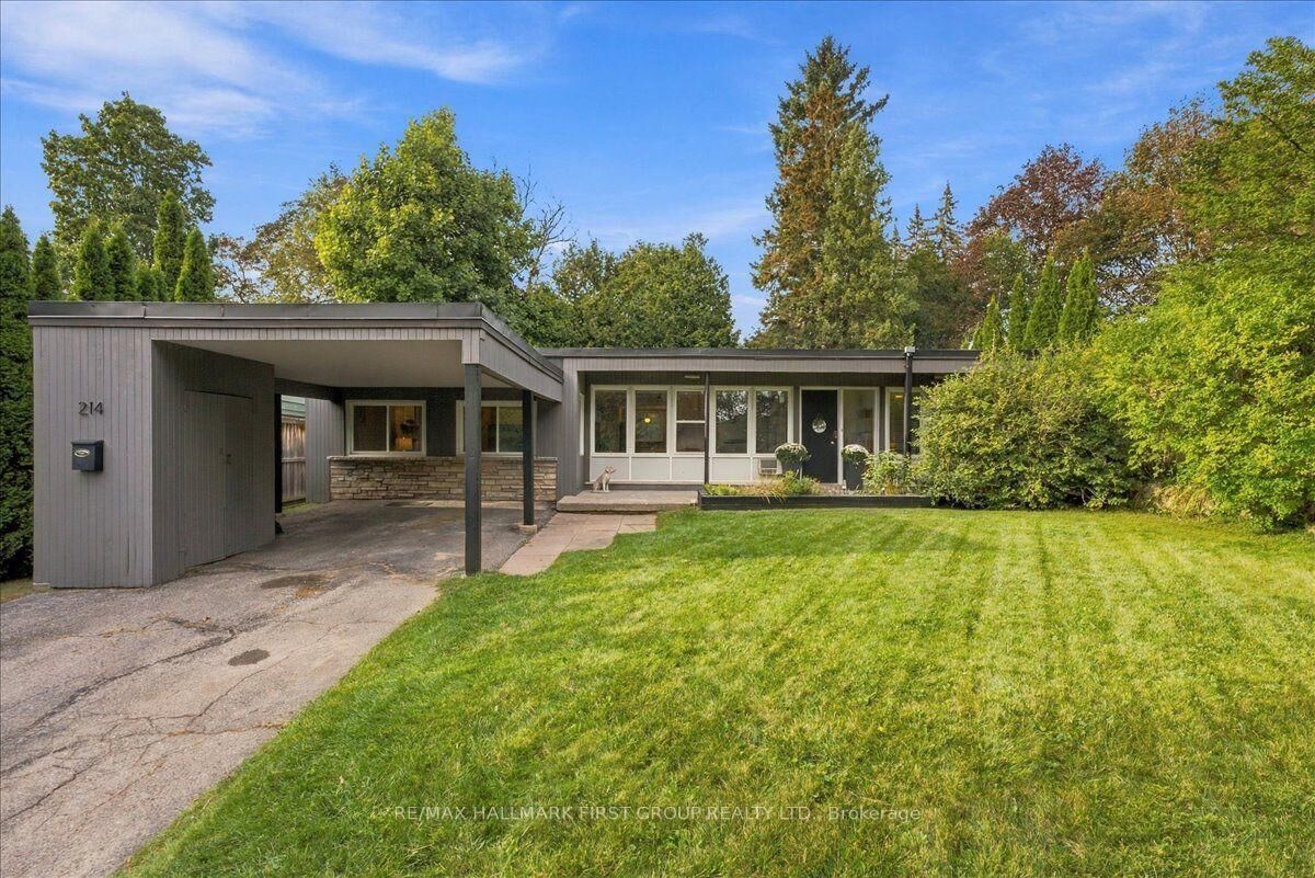 Property Photo:  214 Winona Avenue  ON L1G 3H5 