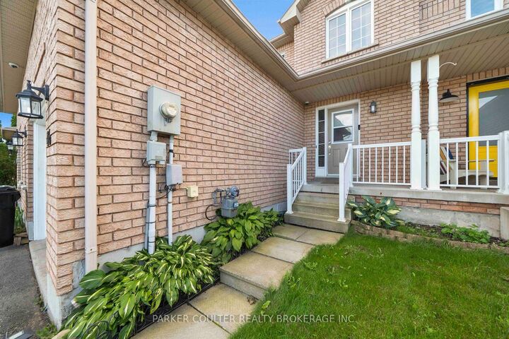Property Photo:  46 Coleman Drive  ON L4N 0R6 