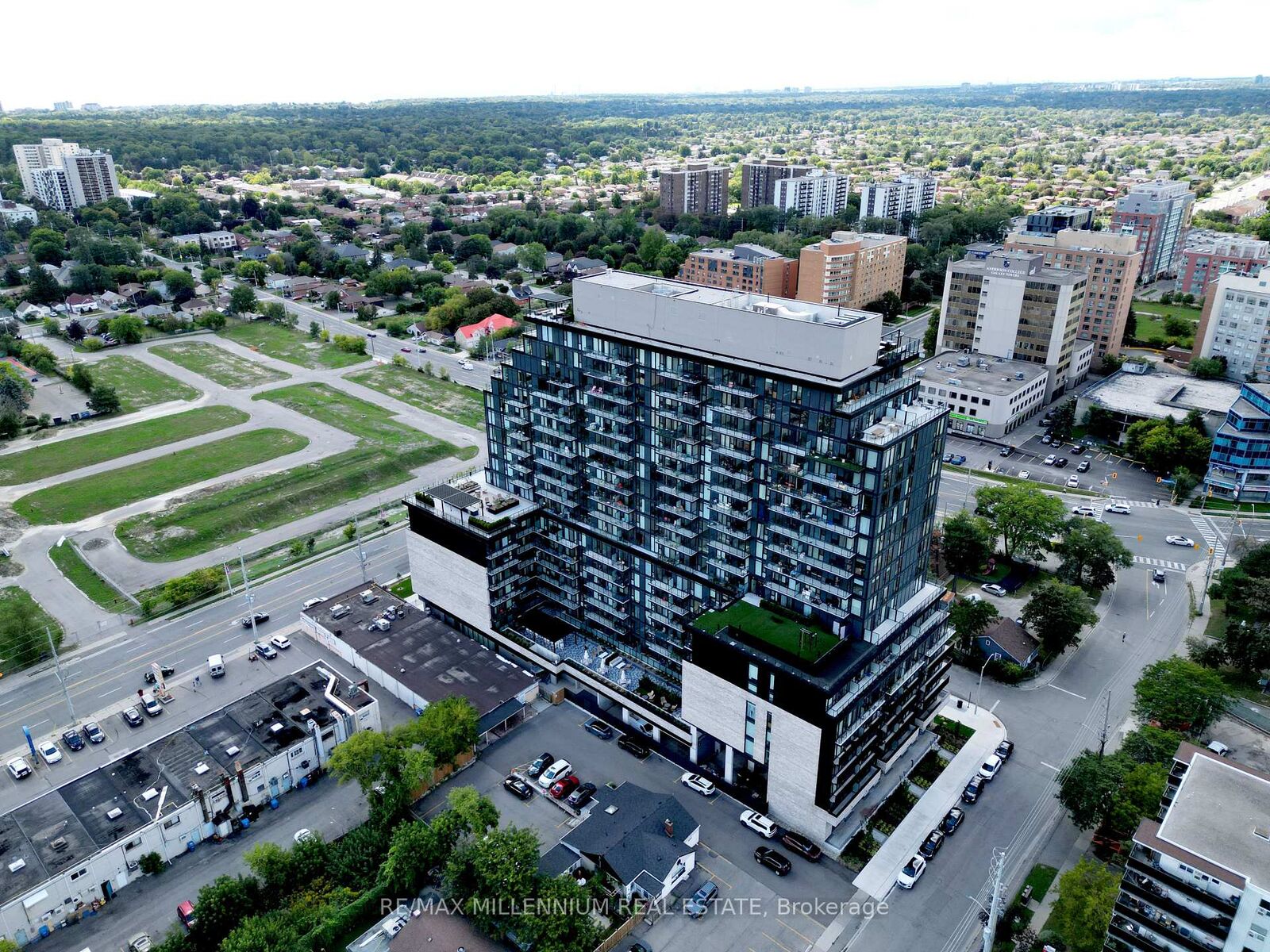 Property Photo:  3009 Novar Road 330  ON L5B 0P9 