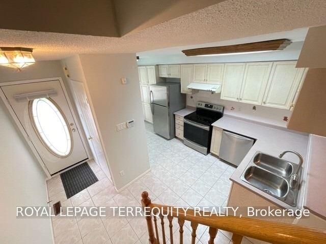 Property Photo:  5940 Glen Erin Drive 36A  ON L5M 5W9 