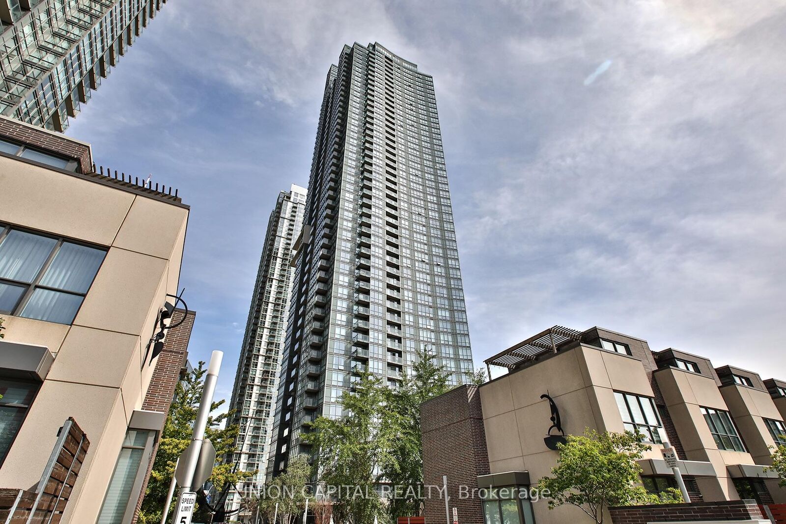 Property Photo:  11 Brunel Court 2809  ON M5V 3Y3 