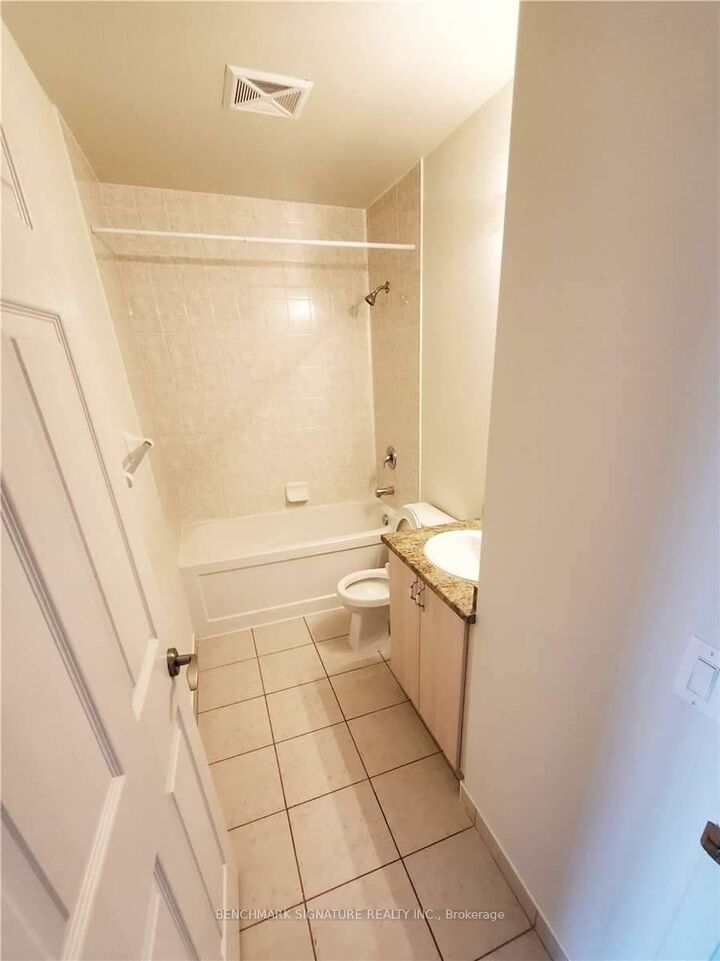 Property Photo:  339 Rathburn Road W 217  ON L5B 0K6 