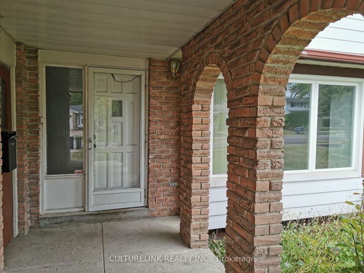 Property Photo: 18 Westwater Drive ON M1W 2G3