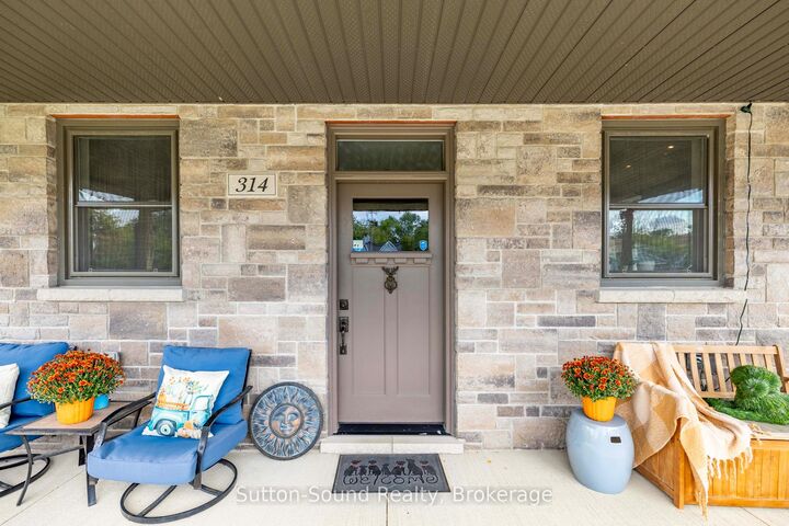 Property Photo:  314 Princess Street  ON N0H 2K0 