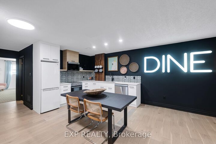 Property Photo:  256 Old Mosley Street Lower  ON L9Z 2J2 