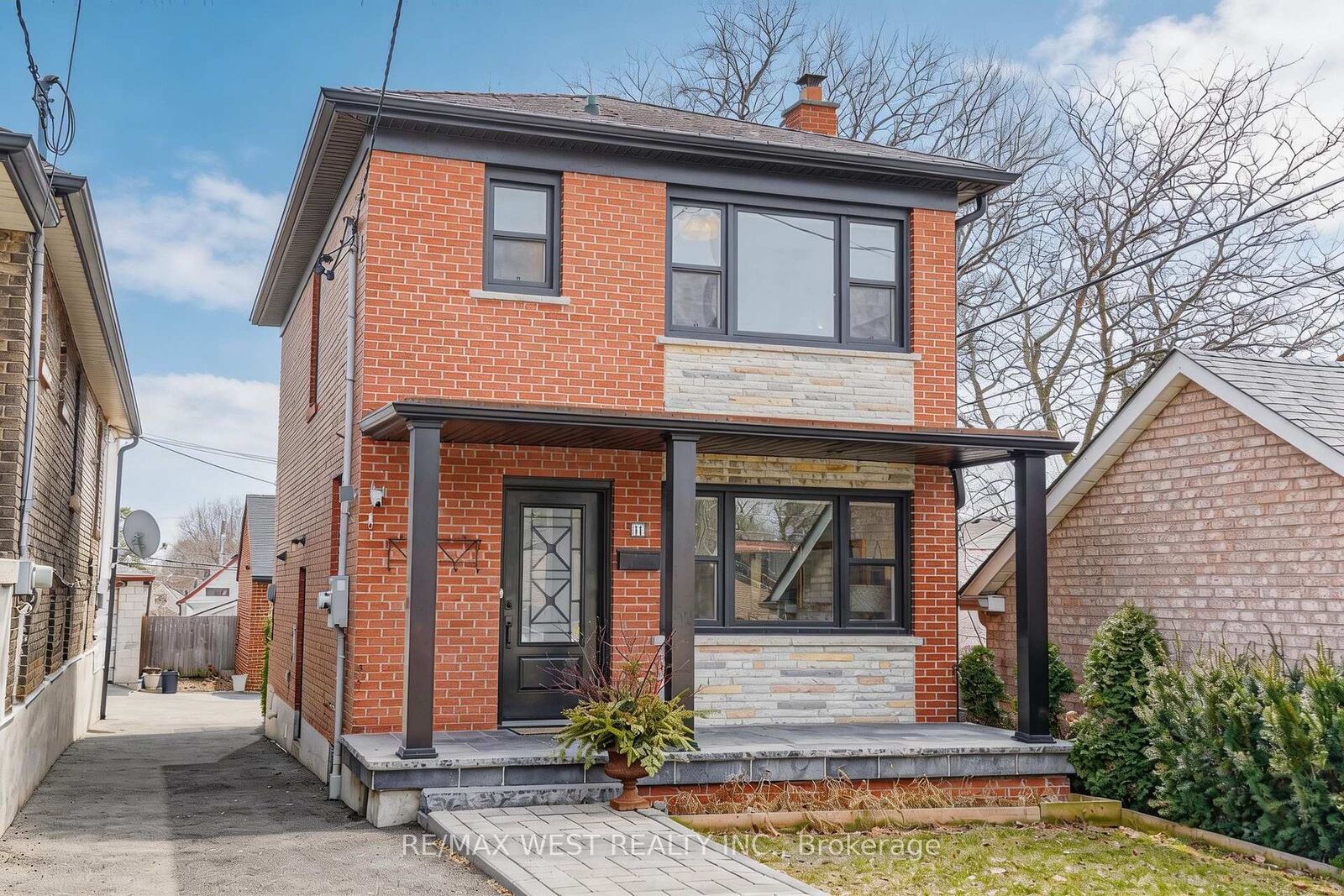 Property Photo:  11 Helen Avenue  ON M6N 2B4 