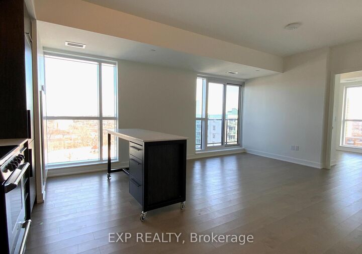 Property Photo:  560 Rideau Street 1207  ON K1N 5Z8 