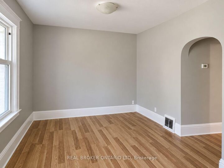 Property Photo:  31 Myrtle Street  ON N5R 2E6 