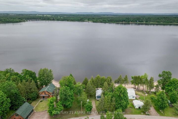 Property Photo:  794 Forest Park Road  ON K8A 6W2 