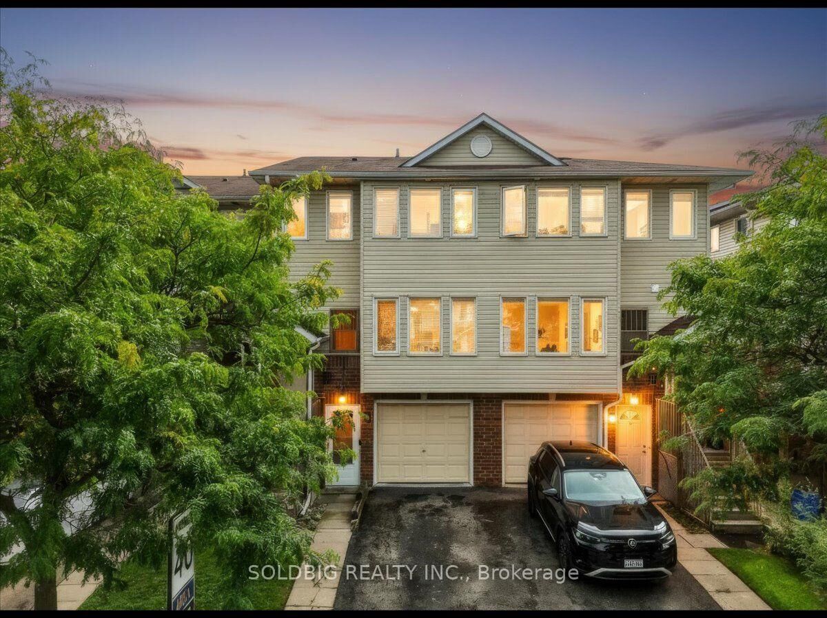 Property Photo:  78 Stewart Maclaren Road 78  ON L7G 5L9 