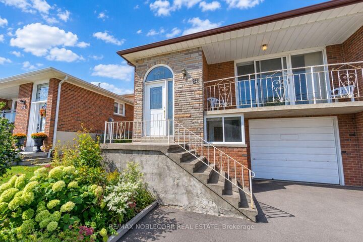 Property Photo:  81 Blossom Crescent  ON M3N 2B1 