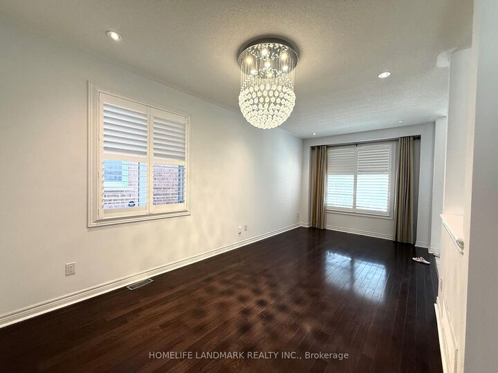 Property Photo:  8 Church View Avenue  ON L6C 0L6 