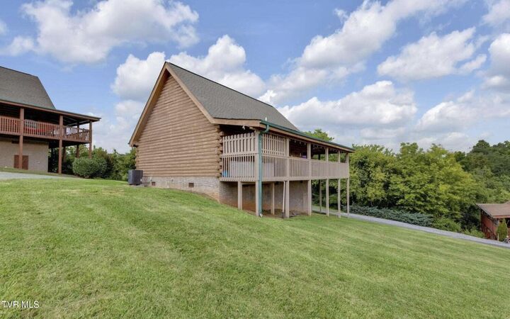 Property Photo:  1815 Trout Way  TN 37862 