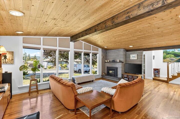 Property Photo:  2955 15th Ave  BC V9Y 2Y9 