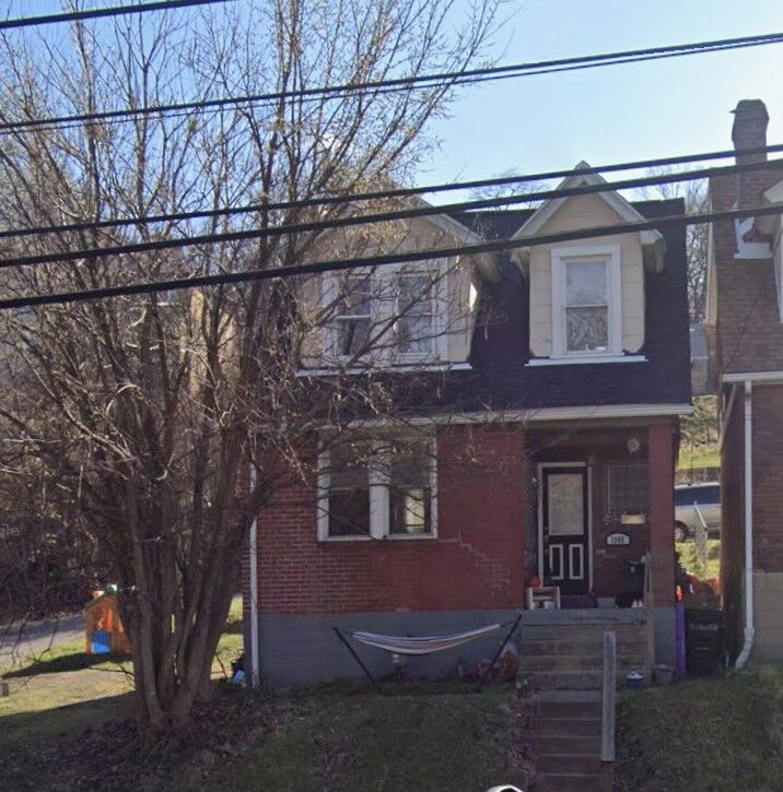 Property Photo: 1905 Saw Mill Run Blvd PA 15210
