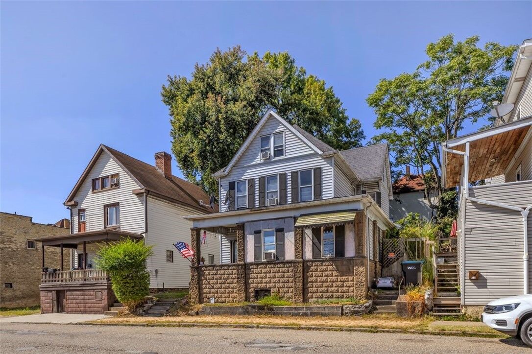 Property Photo:  211 E 7th Ave  PA 15084 