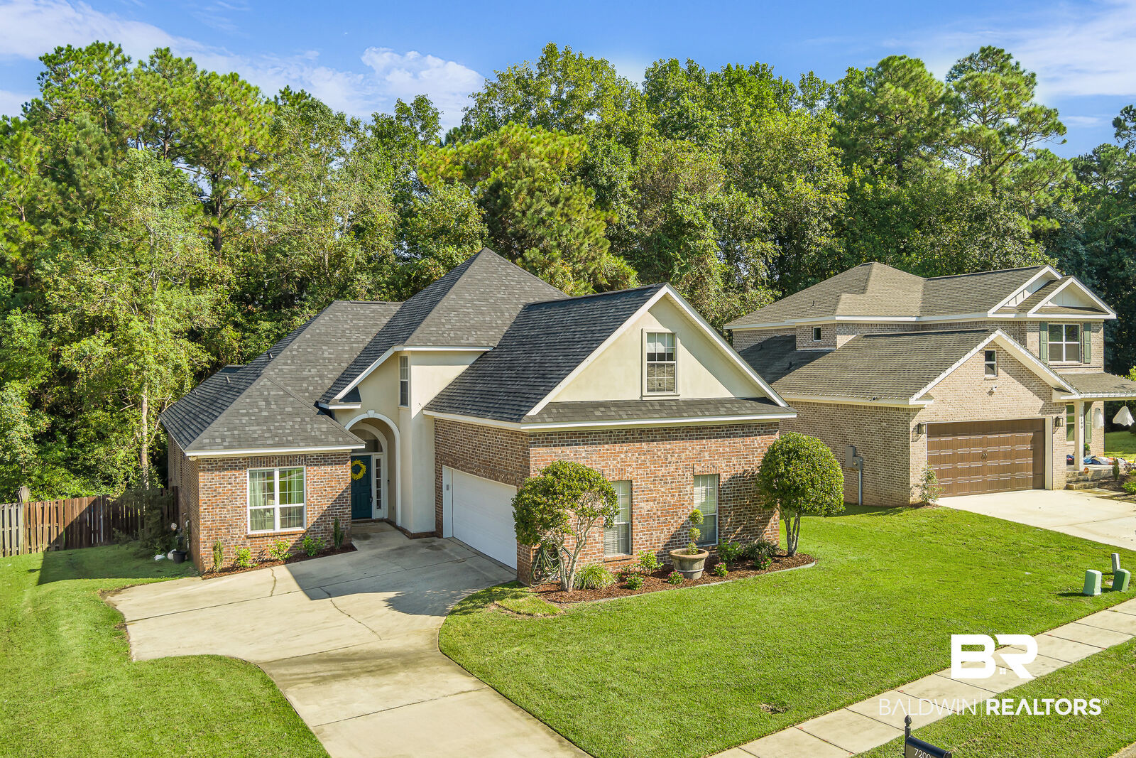 Property Photo: 7200 Bradshaw Court AL 36695