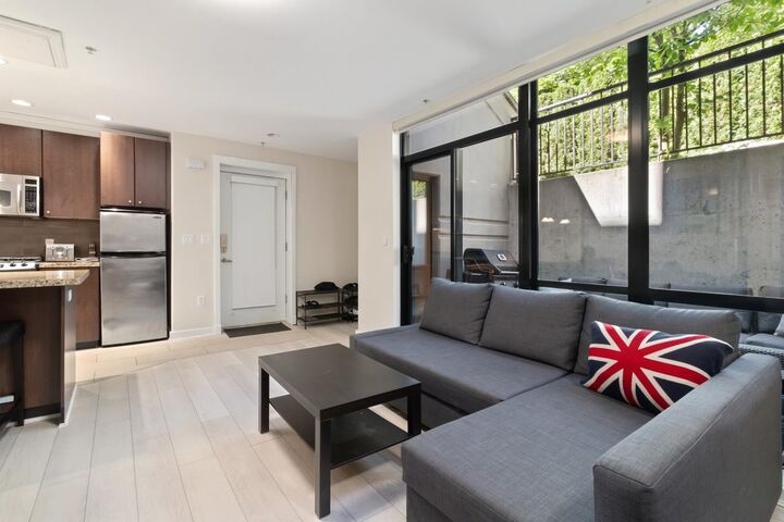 Property Photo:  1863 Wesbrook Mall 22  BC V6T 1J6 