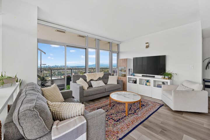 Property Photo:  1888 Gilmore Avenue 3606  BC V5C 0L2 