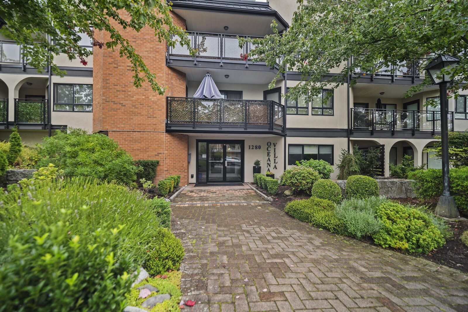Property Photo:  1280 Fir Street 310  BC V4B 4B1 
