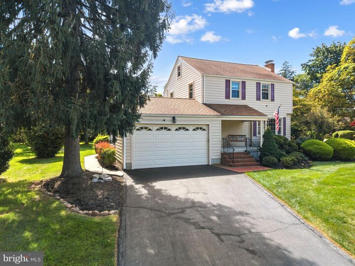 Property Photo: 913 Greenway Avenue PA 19067