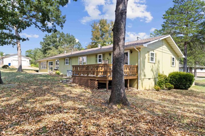 Property Photo: 1817 Eagle Drive AR 72653