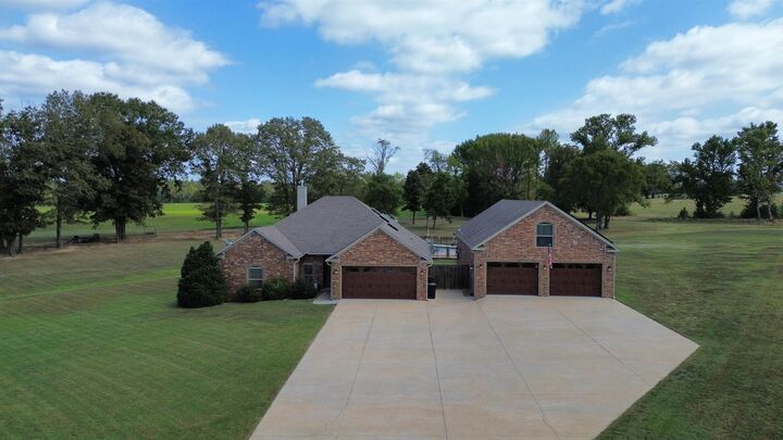 Property Photo: 112 Logan Drive AR 72012