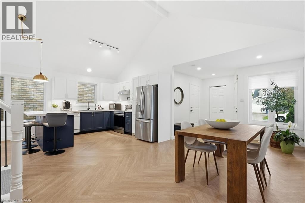 Property Photo:  20 Trailbrook Lane  ON N1E 7B5 
