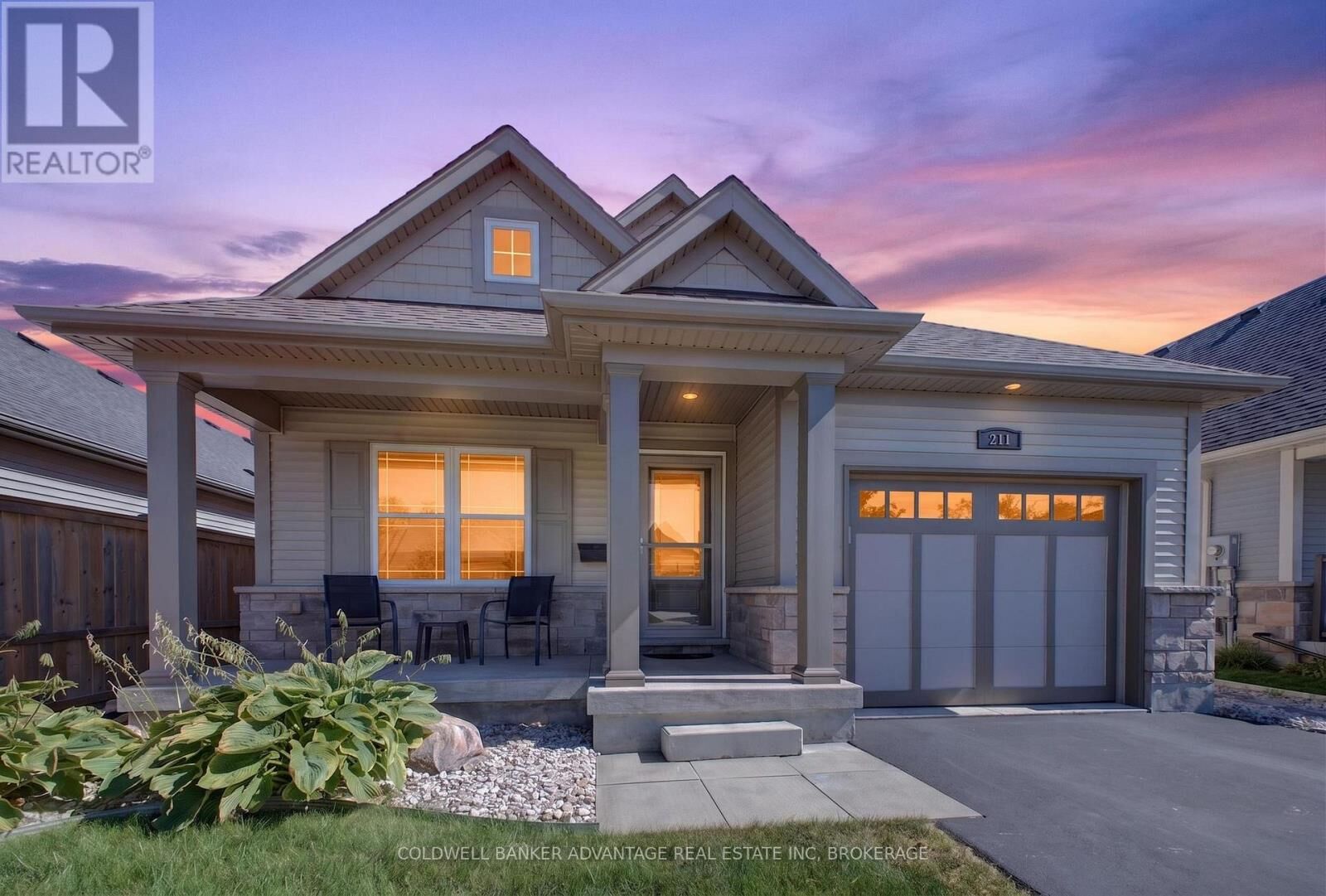 Property Photo:  211 Classic Avenue  ON L3B 0A3 