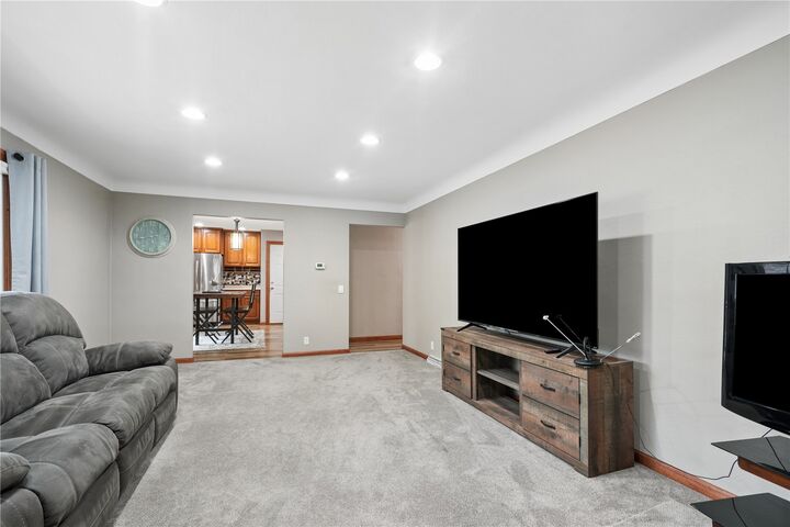 Property Photo: 45 N. Mentzer Road IA 52328