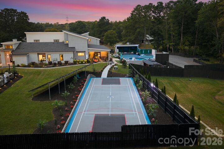 Property Photo:  15700 Youngblood Road  NC 28278 