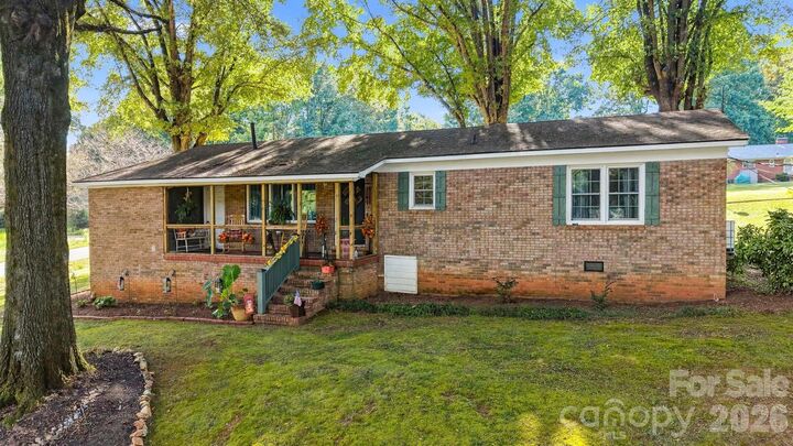 Property Photo:  1210 2nd Street SE  NC 28613 