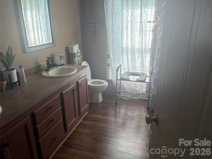Property Photo: 4009 Chestnut Woods Drive NC 28086